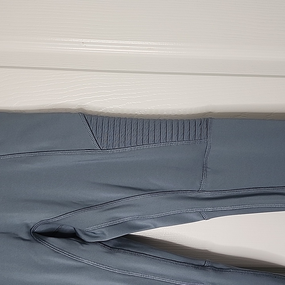 FABLETICS WOMAN'S LEGGINGS SIZE M - Picture 2 of 11